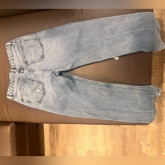 Reformation size 28 wide leg high waisted jeans with distressed ripped knee - Picture 5 of 6